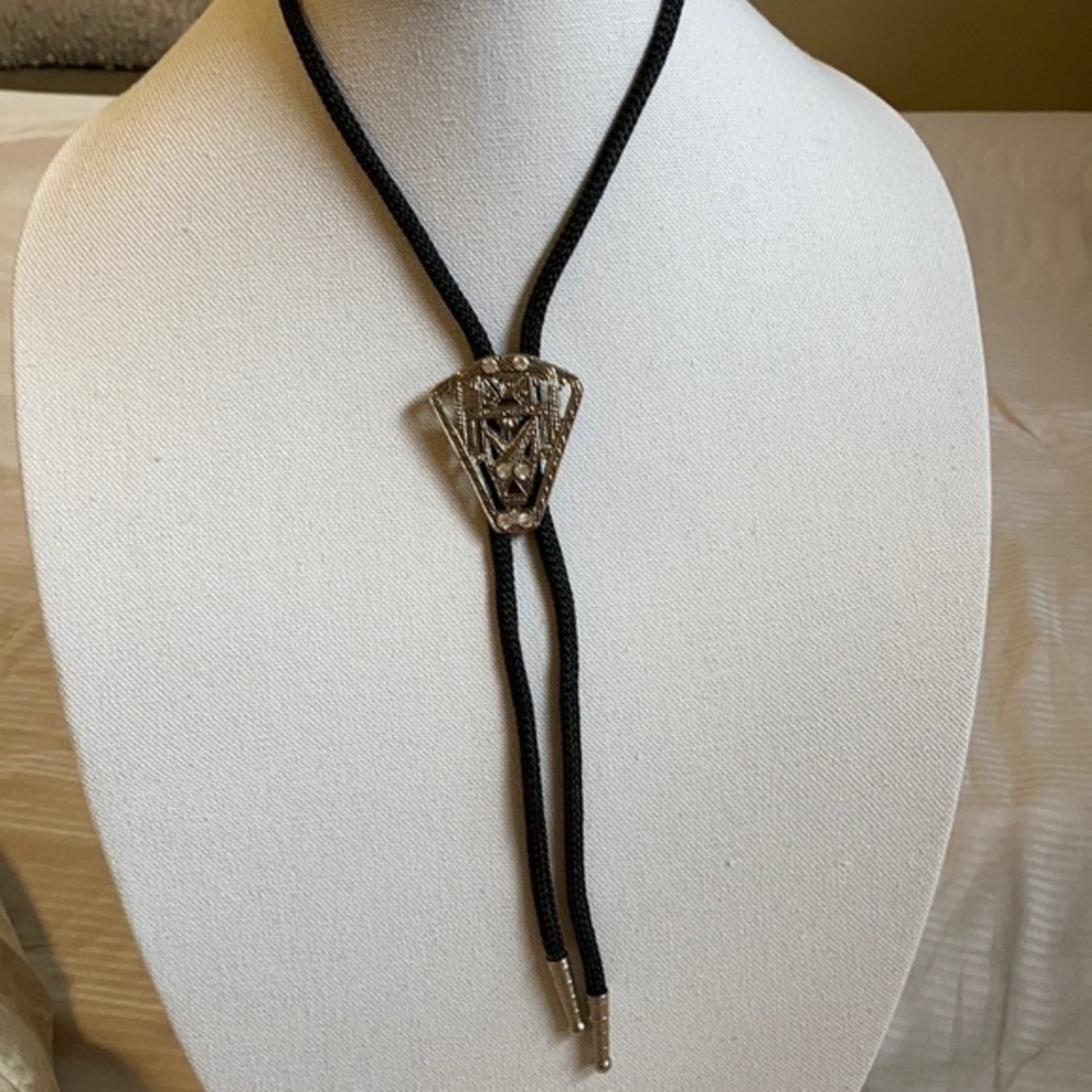 Dressy Bolla tie